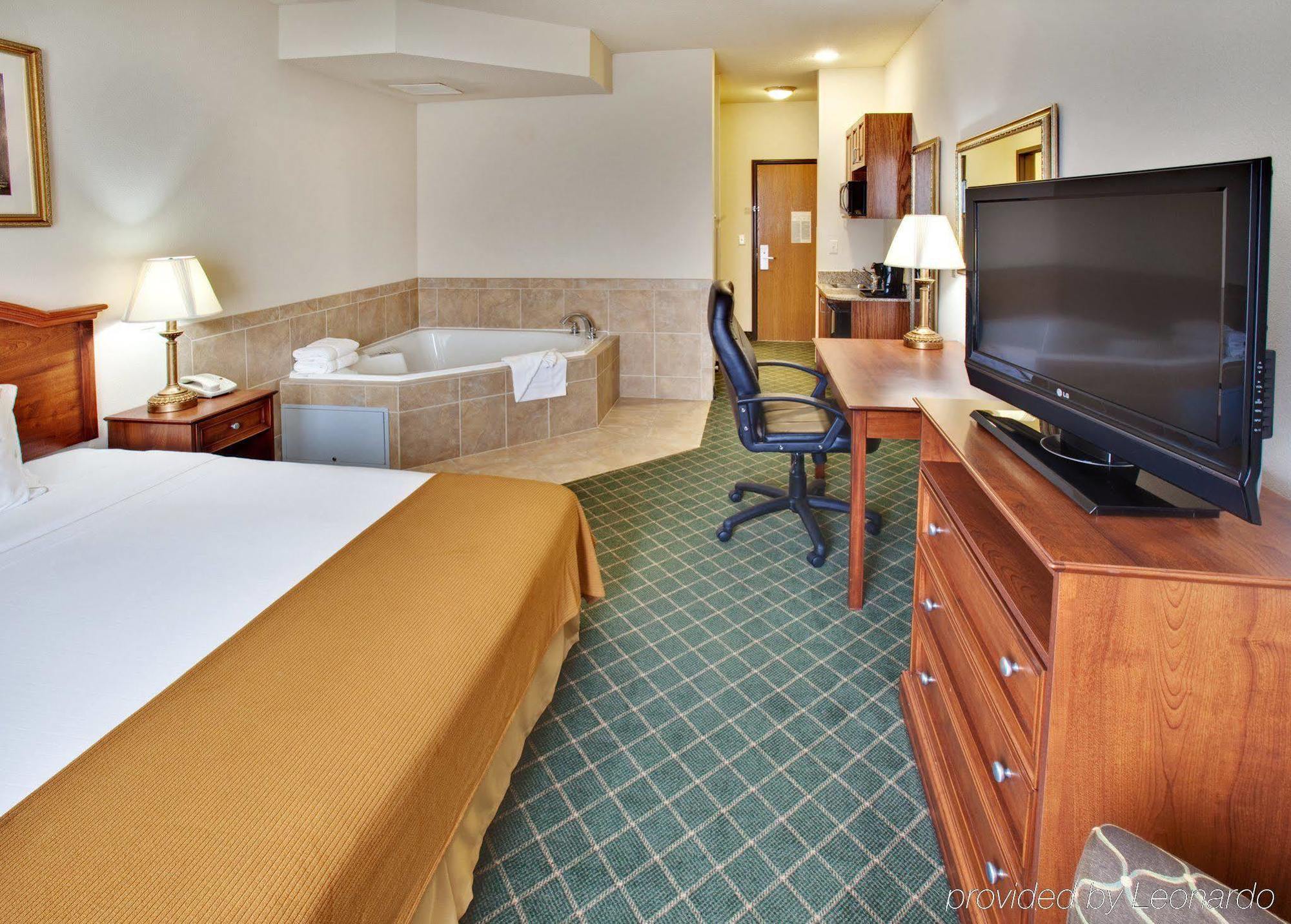 Holiday Inn Express Hotel & Suites Bellevue-Omaha Area By Ihg Exterior photo
